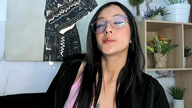 Princess Violett online show from 12-18-25, 03:07