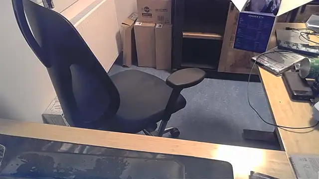 Snapshot of Currycake chatting on 01-28-25, 06:28 Currycake online show from 01-28-25, 06:28