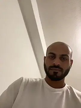 islandvybee55 online show from 12-14-24, 10:39