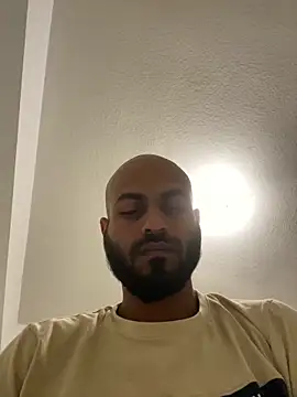 islandvybee55 online show from 03-02-25, 03:24