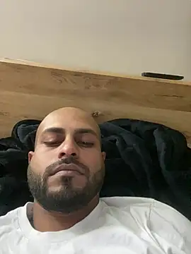 islandvybee55 online show from 03-27-26, 02:17