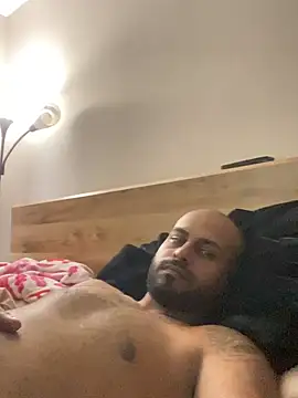 islandvybee55 online show from 04-02-26, 04:26