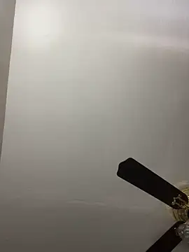 islandvybee55 online show from 04-19-26, 03:00