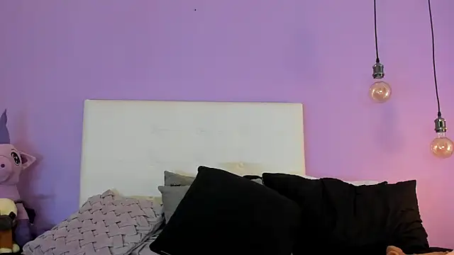 Charlotte11-11 online show from 10-09-25, 03:43