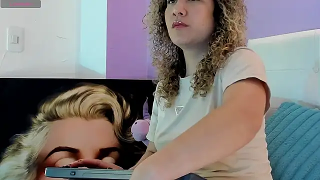 Charlotte11-11 online show from 04-25-26, 03:53