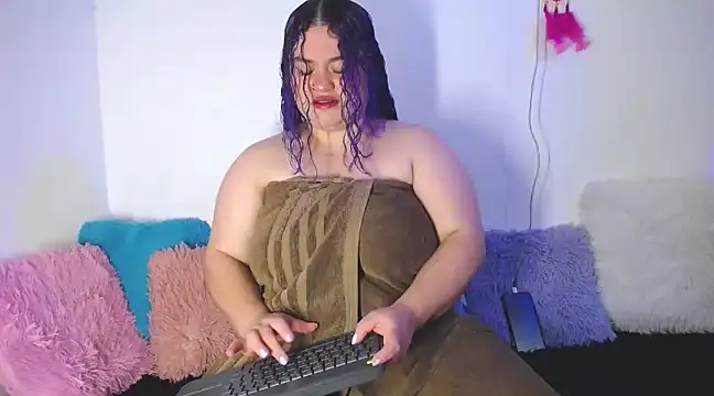 lunitaa0 online show from 01-14-25, 05:51