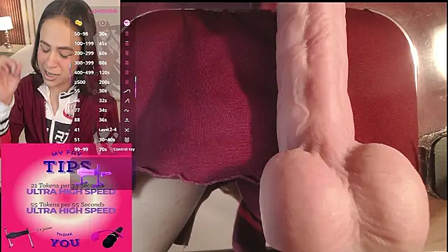 Snapshot of CookiesAndBoots chatting on 03-11-26, 05:35 CookiesAndBoots online show from 03-11-26, 05:35