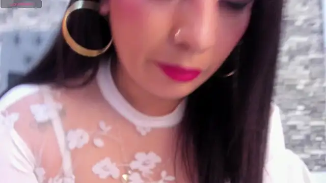 VickyJohnson1 online show from 04-18-26, 09:04