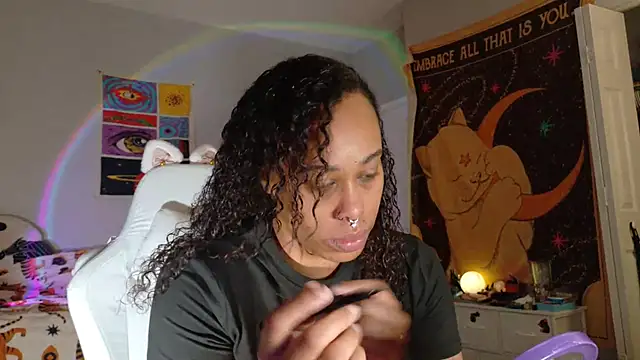 loveluna8 online show from 02-10-25, 09:47