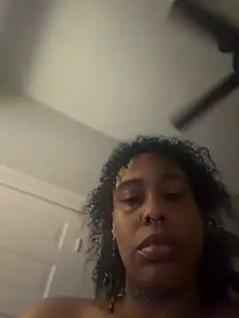 loveluna8 online show from 04-19-26, 12:26