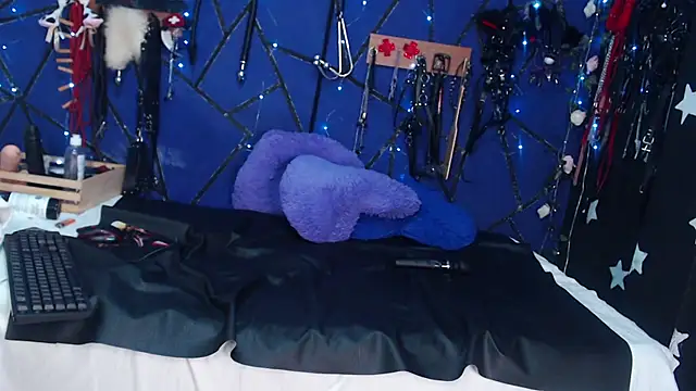 Snapshot of gretahardsex chatting on 02-15-25, 10:31 gretahardsex online show from 02-15-25, 10:31