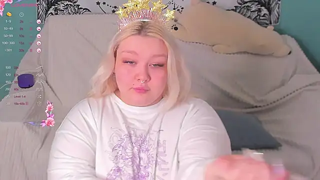 Snapshot of LilyBelll chatting on 12-30-24, 07:21 LilyBelll online show from 12-30-24, 07:21
