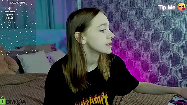 Lesi Moonie01 online show from 03-11-26, 07:58