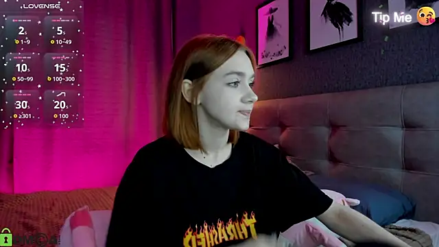 Snapshot of Lesi_Moonie01 chatting on 05-06-26, 09:25 Lesi Moonie01 online show from 05-06-26, 09:25