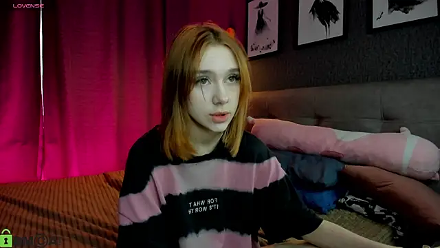 Snapshot of Lesi_Moonie01 chatting on 05-11-26, 09:04 Lesi Moonie01 online show from 05-11-26, 09:04
