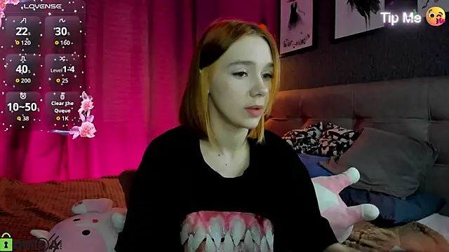 Snapshot of Lesi_Moonie01 chatting on 05-15-26, 09:05 Lesi Moonie01 online show from 05-15-26, 09:05