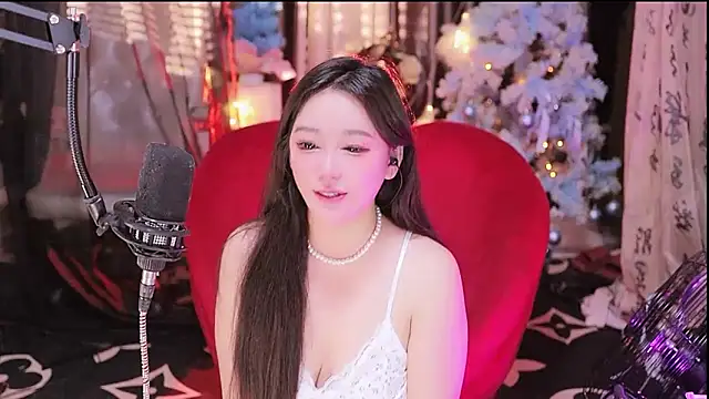 Missy Nana21 online show from 10-04-25, 03:54