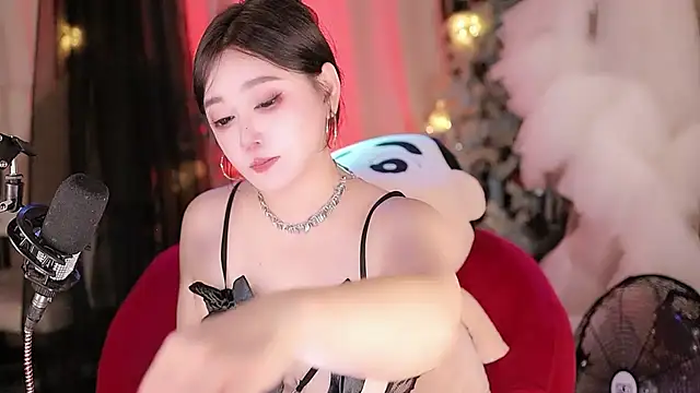 Missy Nana21 online show from 06-26-26, 04:00