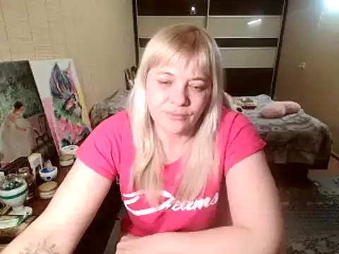 Lia Laguna77 online show from 02-17-26, 05:41