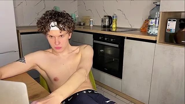 alyx garden online show from 03-02-26, 01:40