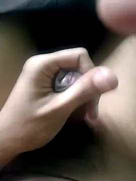 Snapshot of AloneDick chatting on 11-10-25, 09:52 AloneDick online show from 11-10-25, 09:52