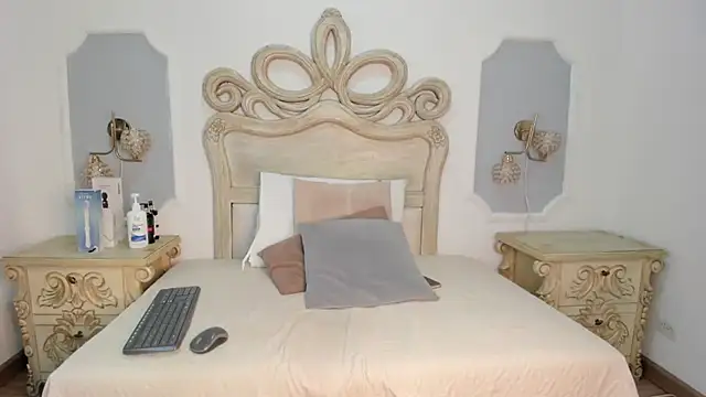  chloe adams online show from 11-24-25, 11:43