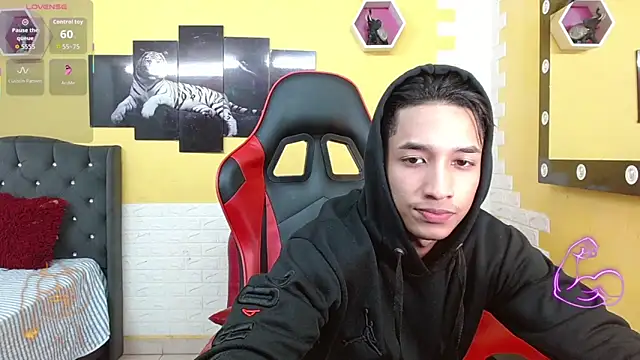 Snapshot of jose_sexycumm chatting on 12-19-25, 07:32 jose sexycumm online show from 12-19-25, 07:32