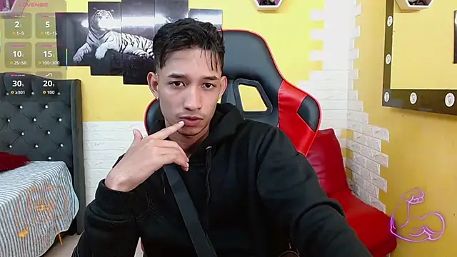 Snapshot of jose_sexycumm chatting on 12-22-25, 07:55 jose sexycumm online show from 12-22-25, 07:55