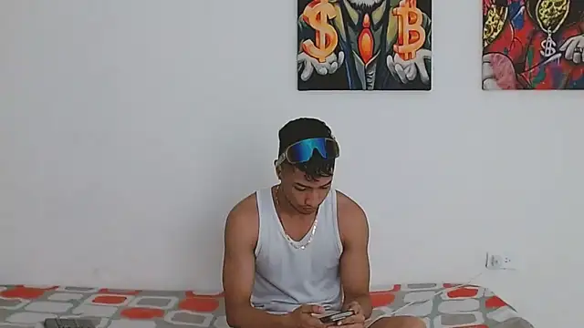 Snapshot of jose_sexycumm chatting on 02-13-26, 03:41 jose sexycumm online show from 02-13-26, 03:41