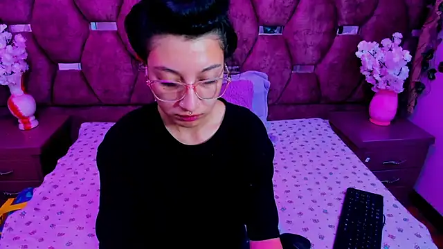 Snapshot of Katty_Queen chatting on 07-08-26, 01:15 Katty Queen online show from 07-08-26, 01:15