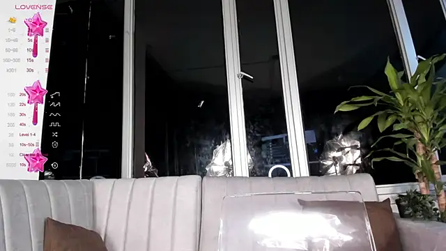 Megan Lim online show from 01-18-25, 10:28