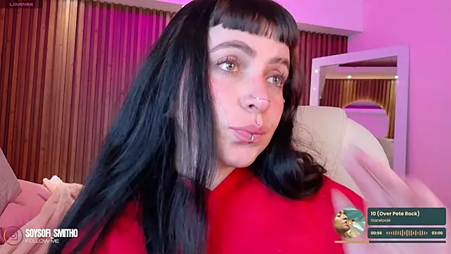 Lucy Smith2 online show from 11-22-25, 04:22