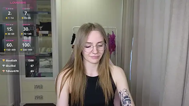 littlevildevil online show from 02-08-25, 11:44