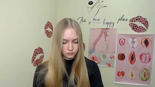 Snapshot of MademoiselleCl chatting on 12-06-24, 04:17 MademoiselleCl online show from 12-06-24, 04:17