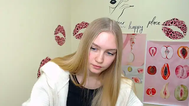 Snapshot of MademoiselleCl chatting on 12-18-24, 08:31 MademoiselleCl online show from 12-18-24, 08:31