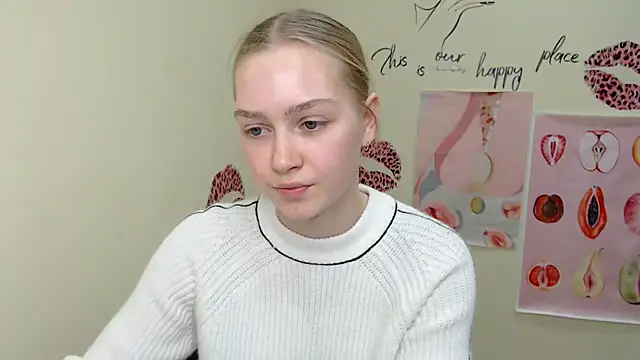 Snapshot of MademoiselleCl chatting on 01-17-25, 01:56 MademoiselleCl online show from 01-17-25, 01:56