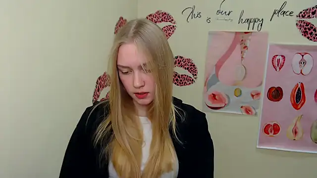 Snapshot of MademoiselleCl chatting on 01-24-25, 04:49 MademoiselleCl online show from 01-24-25, 04:49