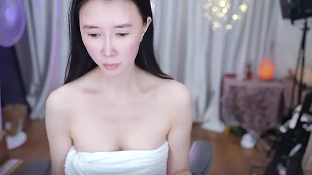 Snapshot of nono_babyy chatting on 01-14-26, 01:44 nono babyy online show from 01-14-26, 01:44