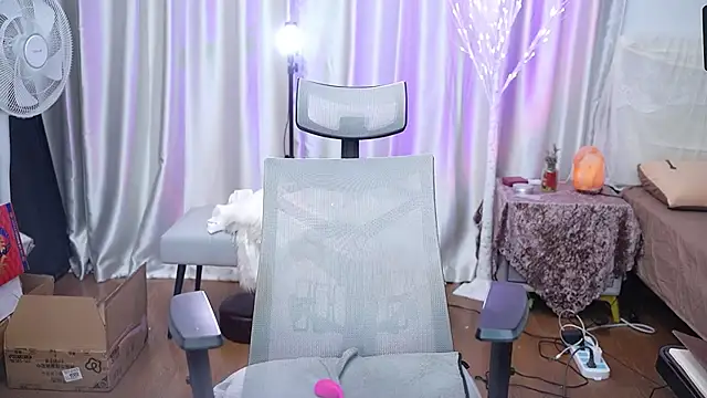 Snapshot of nono_babyy chatting on 02-06-26, 01:43 nono babyy online show from 02-06-26, 01:43