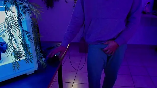 Vlad230323 online show from 12-10-24, 03:44