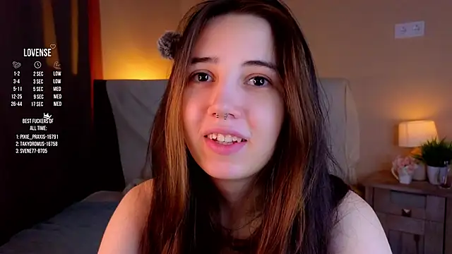 GillianDowdey online show from 09-13-25, 03:39