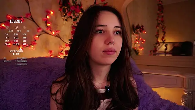 GillianDowdey online show from 11-04-25, 02:43