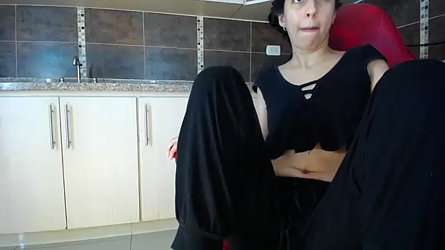 Snapshot of anna_alvarez chatting on 01-13-25, 12:45 anna alvarez online show from 01-13-25, 12:45