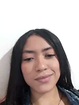 Snapshot of Buda_and_Cataleya_ chatting on 10-02-25, 01:07 Buda and Cataleya  online show from 10-02-25, 01:07