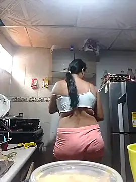 lupita 2023 online show from 03-04-25, 05:13