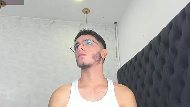 Ian Castillo  online show from 02-13-25, 11:17