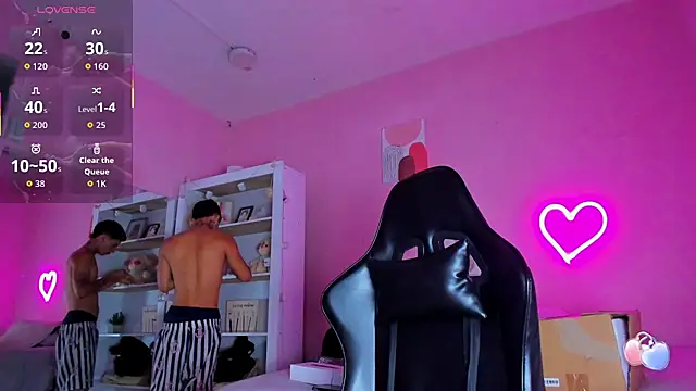 Ian Castillo  online show from 09-15-25, 11:21