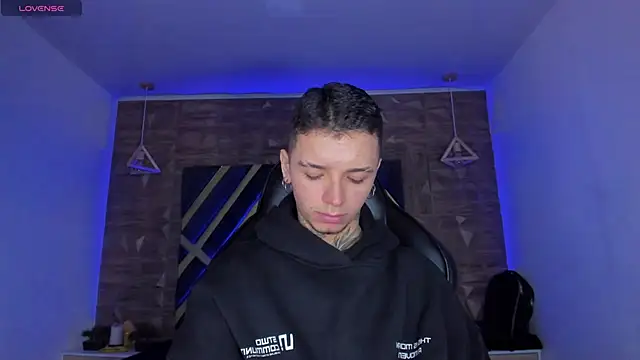 Ian Castillo  online show from 04-22-26, 11:23