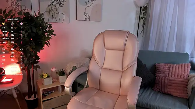 Snapshot of aisha_bx chatting on 01-08-26, 02:08 aisha bx online show from 01-08-26, 02:08