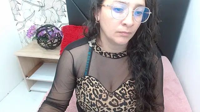 sarax ximena online show from 04-30-26, 06:09